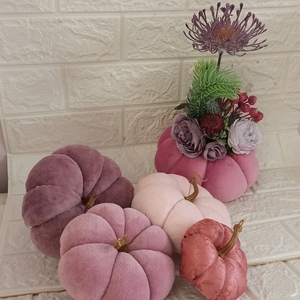 Βελουδινη κολοκύθα ροζ, με λουλούδια. - ύφασμα, γυναικεία, διακοσμητικά, χριστουγεννιάτικα δώρα, κολοκύθα - 4