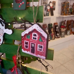 Χιονισμένο χριστουγεννιάτικο σπιτάκι AMORE από ξύλο πεύκου ζωγραφισμένο στο χέρι - ξύλο, vintage, σπίτι, στολίδια - 4