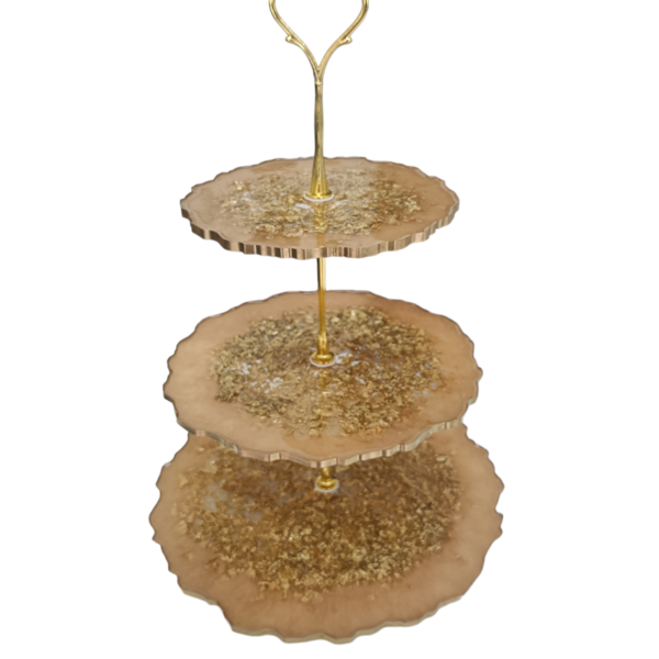Χειροποίητη ορντεβιέρα τριών επιπέδων από υγρό γυαλί σε καραμέλα χρώμα, φύλλα χρυσού και χρυσές λεπτομέρειες - ρητίνη, πιατάκια & δίσκοι - 2