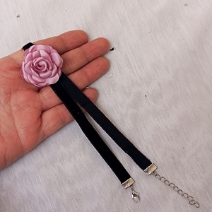 Μαύρο τσόκερ με ροζ λουλούδι - ύφασμα, τριαντάφυλλο, λουλούδι, boho, αγ. βαλεντίνου - 4