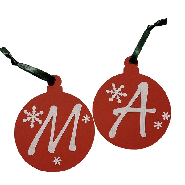 Χριστουγεννιάτικη μπαλίτσα (tag) με Μονόγραμμα - χαρτί, δασκάλα, χιονονιφάδα, στολίδια, προσωποποιημένα - 2