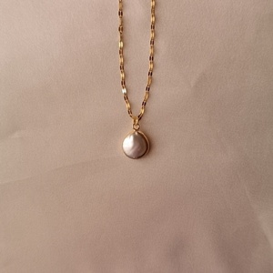 Butter pearl medallion| μαργαριταρένιο μενταγιόν σε ατσάλινη αλυσίδα - μαργαριτάρι, επιχρυσωμένα, ατσάλι - 3
