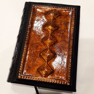 Δερμάτινο σημειωματάριο [notebook] με διαστάσεις 17x25cm,με 300 λευκές σελίδες από χαρτί 100g και εξώφυλλο από ανάγλυφο δέρμα(lux1) - τετράδια & σημειωματάρια, ειδη δώρων