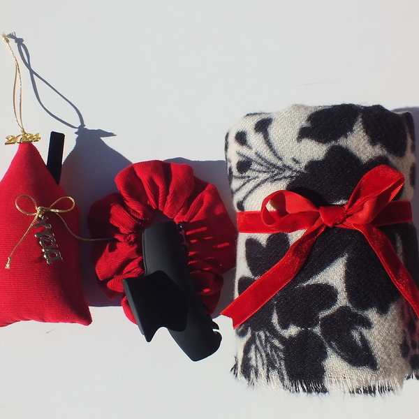 Χριστουγεννιάτικο σετ δώρου με αξεσουάρ και γούρι σπιτάκι - κόκκινο - ύφασμα, σπίτι, σετ δώρου, δώρα για γυναίκες, οικονομικα γουρια - 2