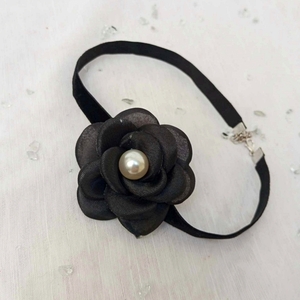 Μαύρο τσόκερ με μαύρο λουλούδι - ύφασμα, λουλούδι, δώρα επετείου, πέρλες, αγ. βαλεντίνου