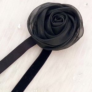 Μαύρο τσόκερ με μαύρο λουλούδι από οργάντζα - ύφασμα, λουλούδι, boho, μοδάτο, αγ. βαλεντίνου