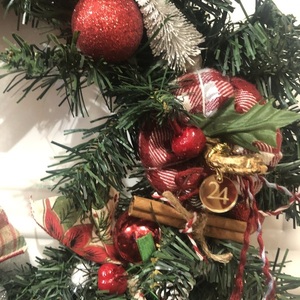Χριστουγεννιάτικο στεφάνι με φωτάκια - ύφασμα, στεφάνια, διακοσμητικά, κουκουνάρι - 3