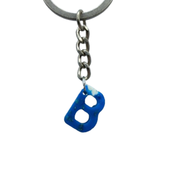χειροποίητο μονόγραμμα μπρελόκ σε γαλάζιο με άσπρο από υγρό γυαλί 2cm x 2cm - ρητίνη, δωράκι, μονογράμματα, σπιτιού, μπρελοκ κλειδιών