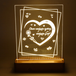 Επιτραπέζιο φωτιστικό μπαταρίας με ξύλινη βάση, 22x28 εκ., “Καρδιά με μαργαρίτα” - ξύλο, πορτατίφ, plexi glass, διακοσμητικά, ζευγάρι