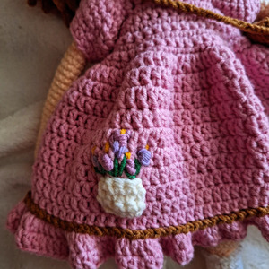 Χειροποίητη πλεκτή κούκλα με ροζ φόρεμα (29cm) - κορίτσι, λούτρινα, κουκλίτσα, κούκλες - 3