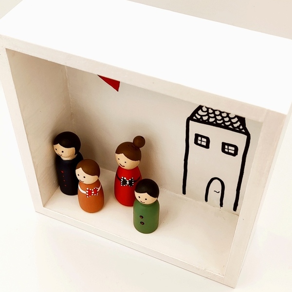 Δώρο για οικογένεια shadow box με ξύλινες φιγούρες - ξύλο, σπίτι, μινιατούρες φιγούρες - 5