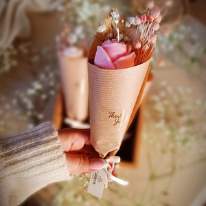Μπουκέτο Τριαντάφυλλο με κερί Σόγιας - χειροποίητα, αρωματικά κεριά, 100% φυτικό
