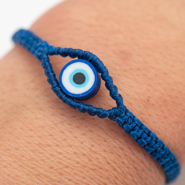 Γυναικείο βραχιόλι μακραμέ ματάκι μπλε από κορδόνι - Womens dark blue macrame bracelet Evil Eye made from thread. - νήμα, μαμά, boho, χεριού, αυξομειούμενα - 2