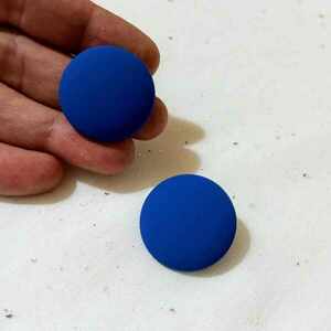 Στρογγυλά καρφωτα μπλε σκουλαρίκια - plexi glass, μεγάλα, αγ. βαλεντίνου, φθηνά, δωρο για επέτειο - 3