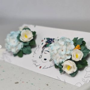 Χειροποίητο καρφωτό σκουλαρίκι με λυσίανθους και ορτανσίες | ασήμι 925 πολυμερικός πηλός λουλούδια floral ανοιξιάτικο μοναδικό λευκό πράσινο γαλάζιο - ασήμι 925, λουλούδι, καρφωτά, boho, πολυμερικό πηλό - 2