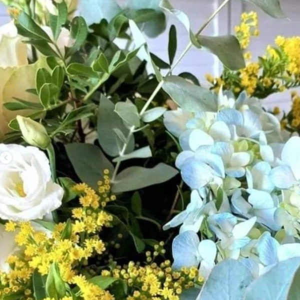 Χειροποίητο καρφωτό σκουλαρίκι με λυσίανθους και ορτανσίες | ασήμι 925 πολυμερικός πηλός λουλούδια floral ανοιξιάτικο μοναδικό λευκό πράσινο γαλάζιο - ασήμι 925, λουλούδι, καρφωτά, boho, πολυμερικό πηλό - 4