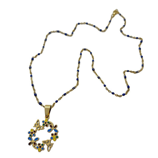 Κολιέ με ατσάλινη χρυσή αλυσίδα με μπλε χάντρες και στρογγυλό στοιχείο με πεταλούδες και λουλούδια - μήκος 50εκ. - σμάλτος, χάντρες, κοντά, λουλούδι, ατσάλι - 2