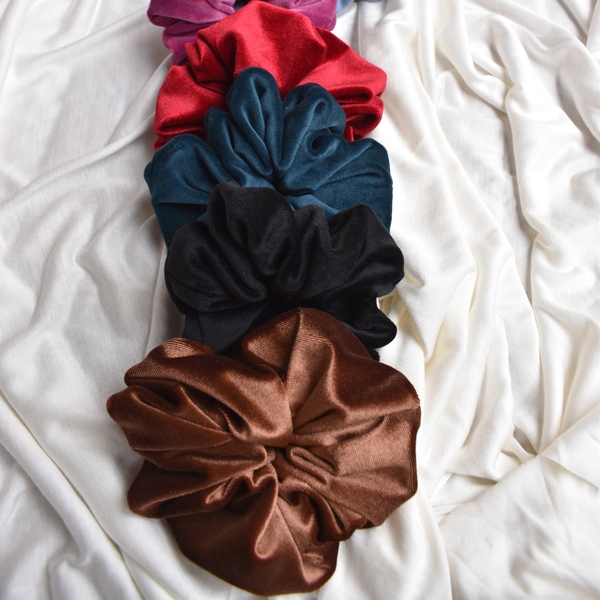 Handmade Velvet scrunchies - ύφασμα, λαστιχάκια μαλλιών, μεγάλα scrunchies, velvet scrunchies - 5