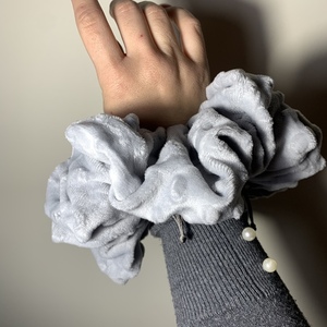 “GREY BUBBLE” XXL SCRUNCHIE - ύφασμα, λαστιχάκια μαλλιών - 3