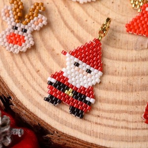 Miyuki Κρεμαστό Στοιχείο - Άγιος Βασίλης | The Gem Stories Jewelry - επιχρυσωμένα, χάντρες, miyuki delica, κοντά, ατσάλι