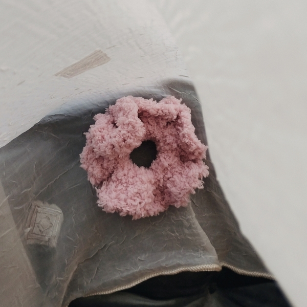 cloudy scrunchie ροζ - νήμα, λαστιχάκια μαλλιών - 2