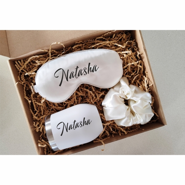 GIFT BOX WHITE personalized with name | Ποτήρι / Κούπα Θερμός + Μάσκα ύπνου + Scrunchy - προσωποποιημένα