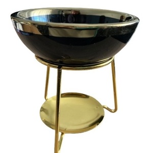Black and gold wax melter