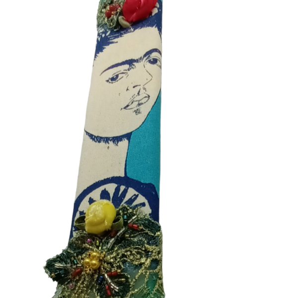Πλακέ πασχαλινή λαμπάδα διακοσμημένη με ύφασμα που απεικονίζει γνωστή ζωγράφο - κορίτσι, λαμπάδες, για ενήλικες, για εφήβους - 3