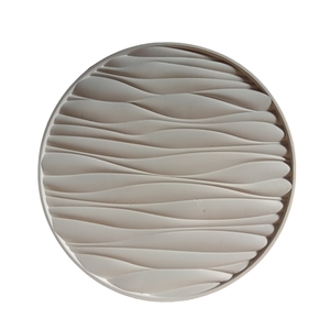 Χειροποίητος στρογγυλός ανάγλυφος λευκός δίσκος διαμέτρου 30cm - δίσκος, σπίτι, τσιμέντο, γύψος