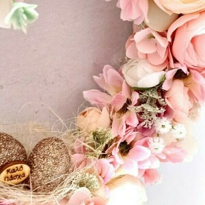 Ανοιξιάτικο στεφάνι με ροζ - άσπρα λουλούδια 30x9x30 - στεφάνια, λουλούδια - 4