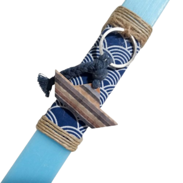 Λαμπάδα αρωματική πλακέ γαλάζια με μπρελόκ καραβάκι (25χ3 εκ. ) - αγόρι, λαμπάδες, για ενήλικες, για εφήβους - 2