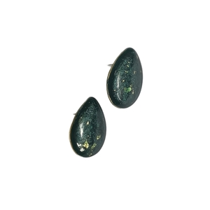 Καρφωτά σκουλαρίκια σε πράσινο χρώμα από υγρό γυαλί. - γυαλί, γυναικεία, σταγόνα, μικρά, ατσάλι - 3