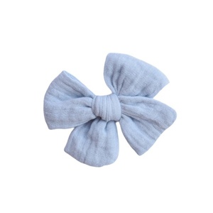 Χειροποίητο φιογκάκι μαλλιών με κλιπ: γαλάζιο - hair clips, 100% βαμβακερό