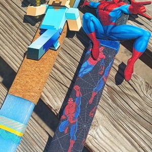 Χειροποίητη αρωματική λαμπάδα με τον σουπερ ήρωα Spiderman - αγόρι, σούπερ ήρωες, παιχνιδολαμπάδες - 2