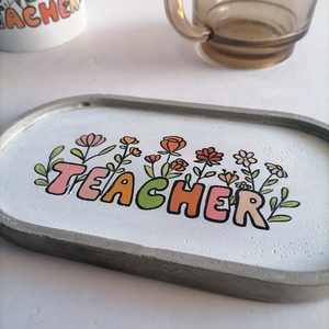 Διακοσμητικό δισκάκι TEACHER floral τσιμεντένιο οβάλ άσπρο/γκρι17εκΧ9εκΧ1εκ - τσιμέντο, διακόσμηση σαλονιού, πιατάκια & δίσκοι, ανοιξιάτικα λουλούδια, για δασκάλους - 3