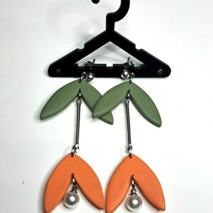 Tulip Earrings, Polymer Clay Earrings - πηλός, λουλούδι, πέρλες, καρφάκι - 4