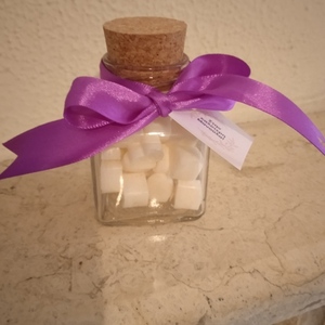 Γυάλινο βαζακι 5εκ. με 30 τμχ wax melts σόγιας λευκες καρδιες λεβάντα "στην καλύτερη μανούλα" -μητέρα apois - αρωματικά κεριά, γιορτή της μητέρας, κερί σόγιας, ημέρα της μητέρας - 2