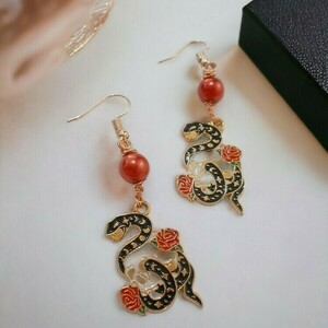 Σκουλαρίκια με charms από σμάλτο Snake earrings Snake jewelry - σμάλτος, ατσάλι, κρεμαστά, γάντζος - 2