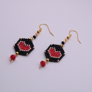 Κρεμαστά σκουλαρίκια από χάντρες με σχέδιο καρδιά, με κόκκινο και μαύρο χρώμα, 6 cm - χάντρες, μικρά, ατσάλι, boho, φθηνά - 2