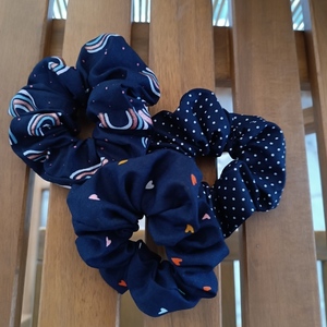 Σετ δώρου 3 υφασμάτινα λαστιχάκια σε navy χρώμα -scrunchies- δώρο για πάρτι - ύφασμα, λαστιχάκια μαλλιών