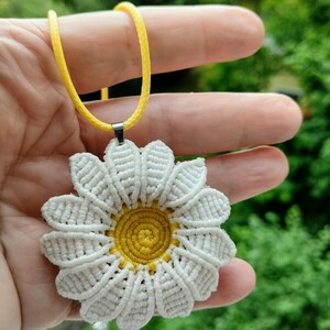 Boho Κολιέ μακραμε μαργαρίτα άσπρο κίτρινο - δέρμα, κοντά, λουλούδι, boho - 3