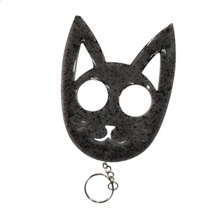 Μπρελόκ αυτοάμυνας γάτα από ρητίνη μαύρο- άσπρο 11cm χ 8cm - ρητίνη, προστασία, γούρια, αυτοκινήτου