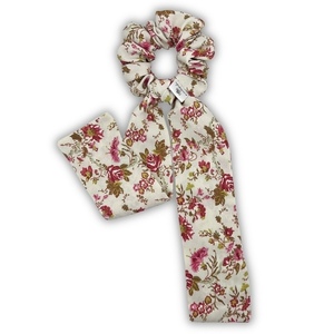 Vintage floral scarf scrunchie - ύφασμα, φλοράλ, για τα μαλλιά, λαστιχάκια μαλλιών