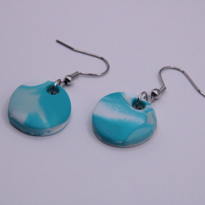 Κρεμαστά σκουλαρίκια σε αποχρώσεις του γαλάζιου, 4 cm - πηλός, μικρά, boho, γάντζος, φθηνά - 3