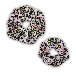 Neon leopard regular scrunchie - ύφασμα, για τα μαλλιά, λαστιχάκια μαλλιών - 4