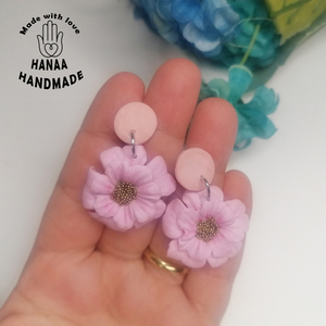 Χειροποίητα σκουλαρίκια από πολυμερικό πηλό λουλούδι ροζ χρώματος - πηλός, λουλούδι, μικρά - 2