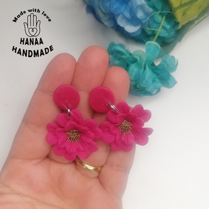 Χειροποίητα σκουλαρίκια από πολυμερικό πηλό λουλούδι σε χρώμα φούξια - πηλός, λουλούδι - 2
