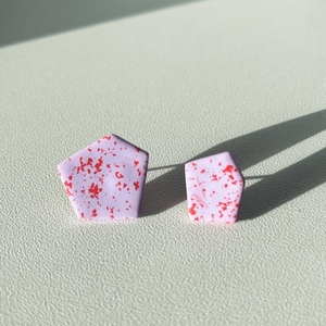 Ftery Purple & Red Organic Polygonal Earrings Χειροποίητα Πολυγωνικά Καρφωτά Σκουλαρίκια Πολυμερικού Πηλού Μωβ & Κόκκινο - πηλός, ατσάλι, μεγάλα - 2