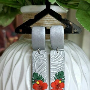 Hibiscus Earrings 1 - πηλός, λουλούδι, ατσάλι, καρφάκι - 4