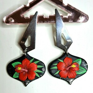 Hibiscus Earrings 6 - πηλός, λουλούδι, ατσάλι - 2
